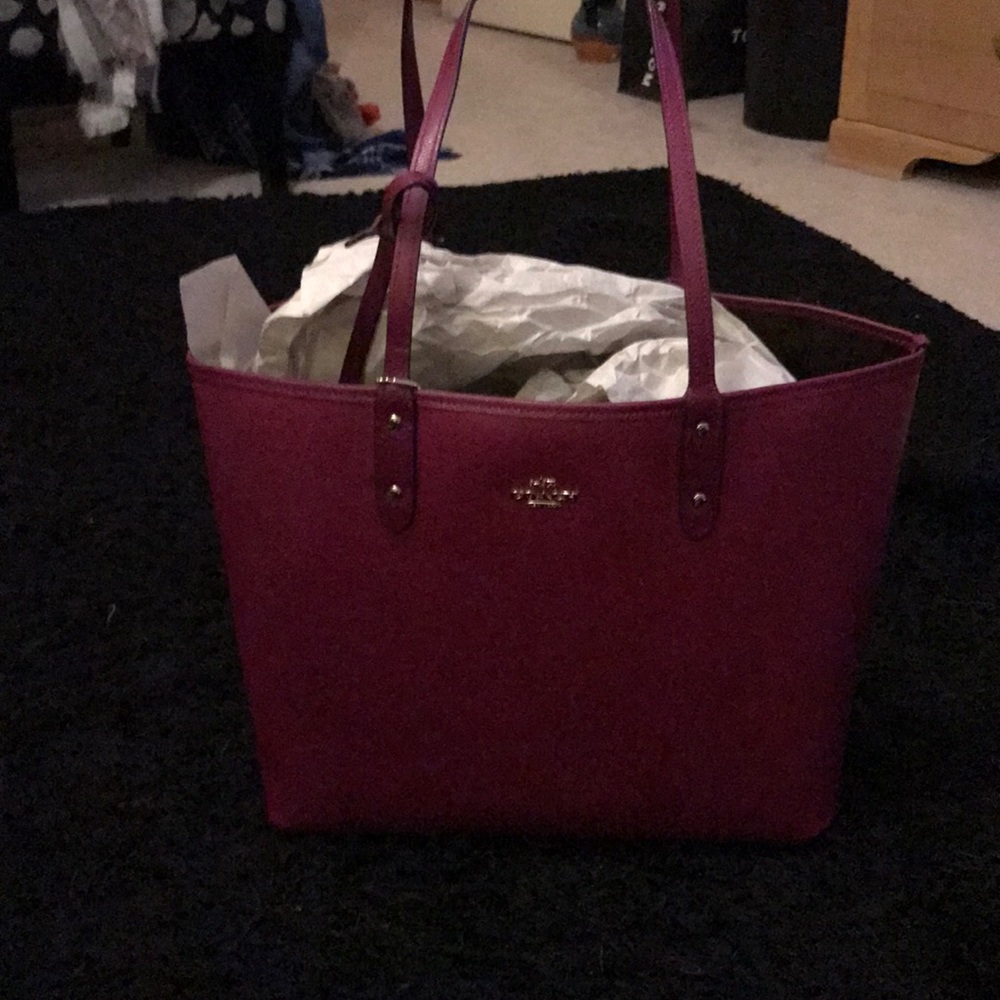 Fuchsia/Brown reversible city tote